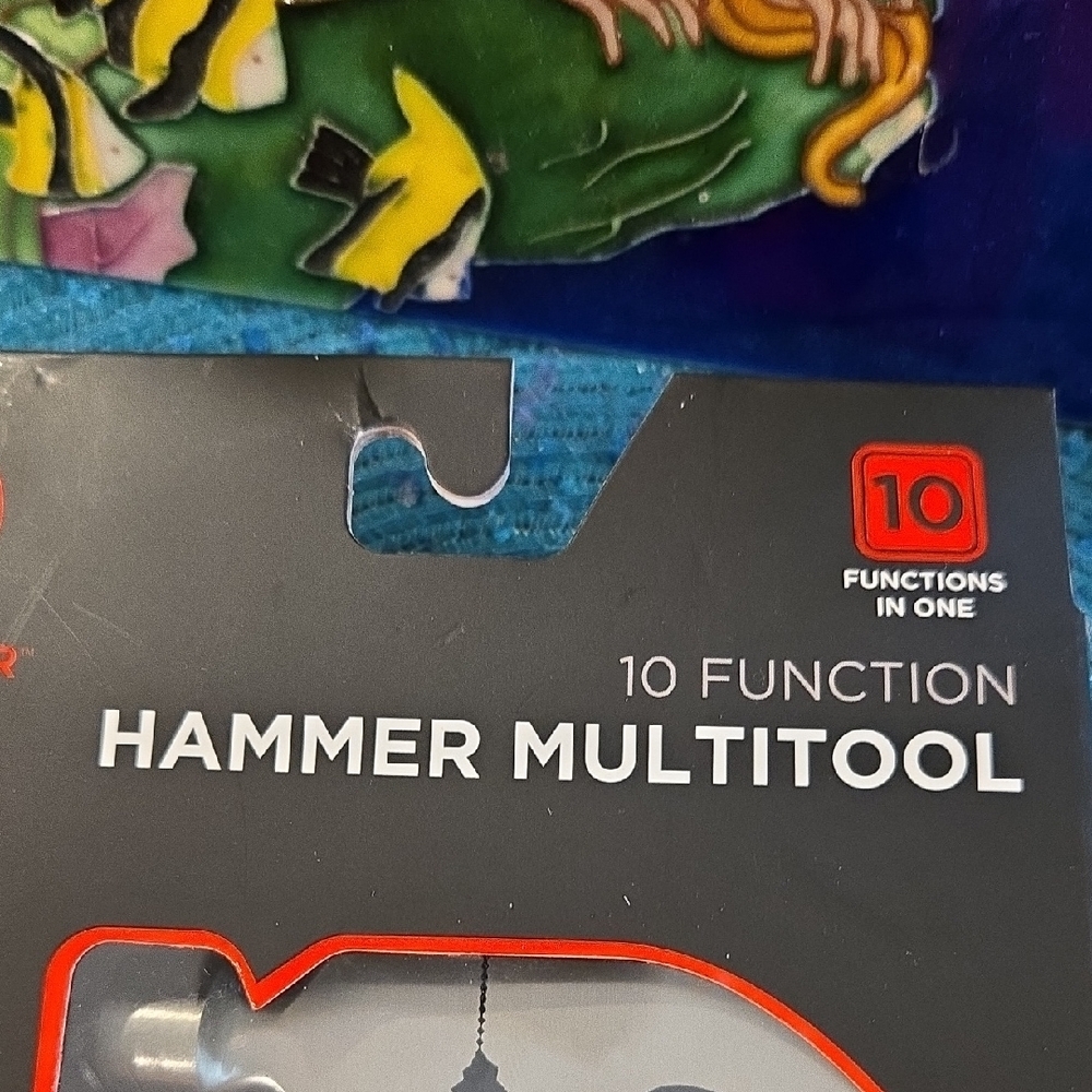 Smart Gear Red Hammer Multitool - Picture 2 of 4